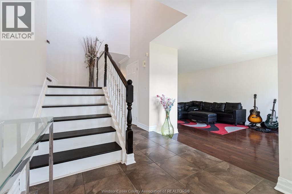 28 Carter Avenue, Leamington, ON - Indoor Photo Showing Other Room
