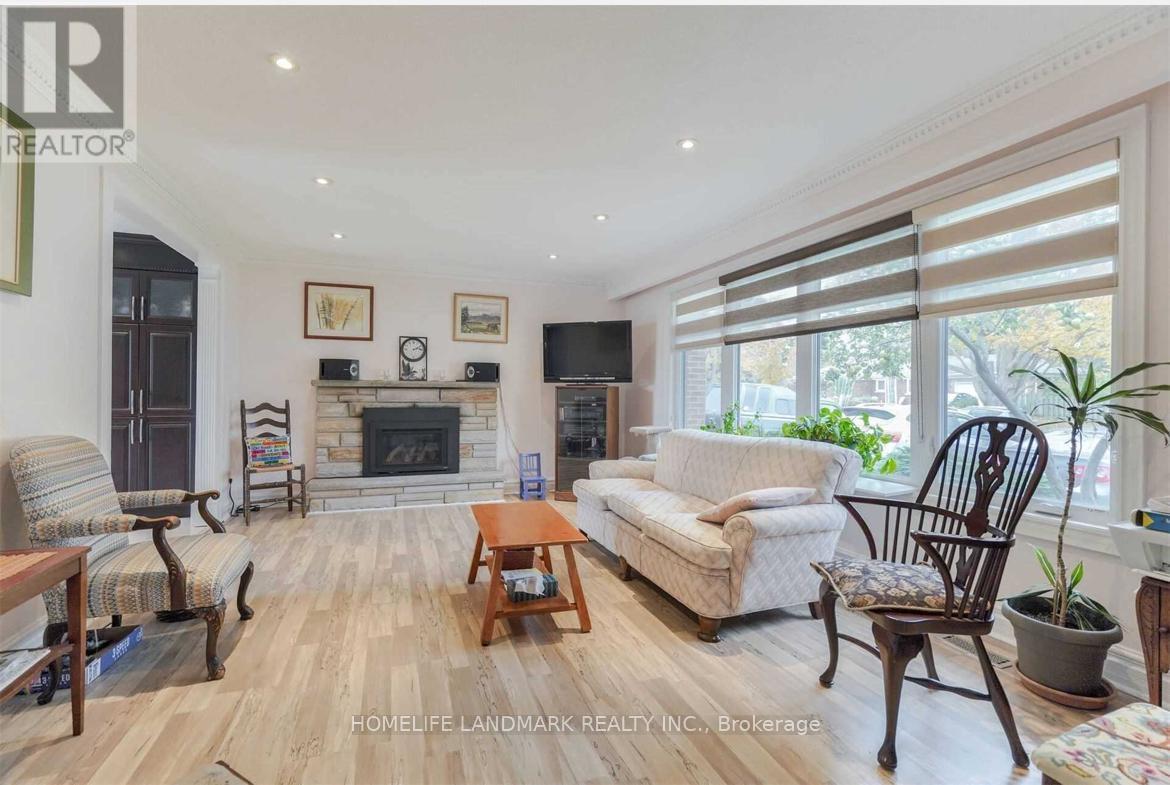 259 Harold Avenue, Whitchurch-Stouffville, ON - Indoor Photo Showing Living Room With Fireplace