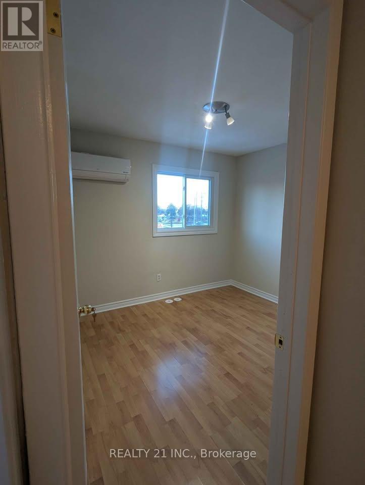 3 - 2 White Abbey Parkway, Toronto, ON - Indoor Photo Showing Other Room