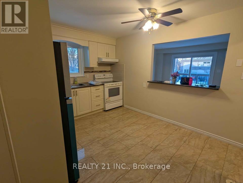 3 - 2 White Abbey Parkway, Toronto, ON - Indoor