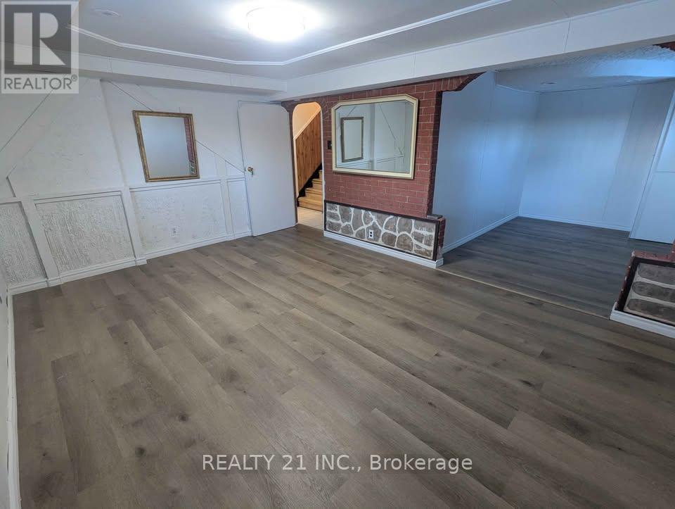 3 - 2 White Abbey Parkway, Toronto, ON - Indoor Photo Showing Other Room