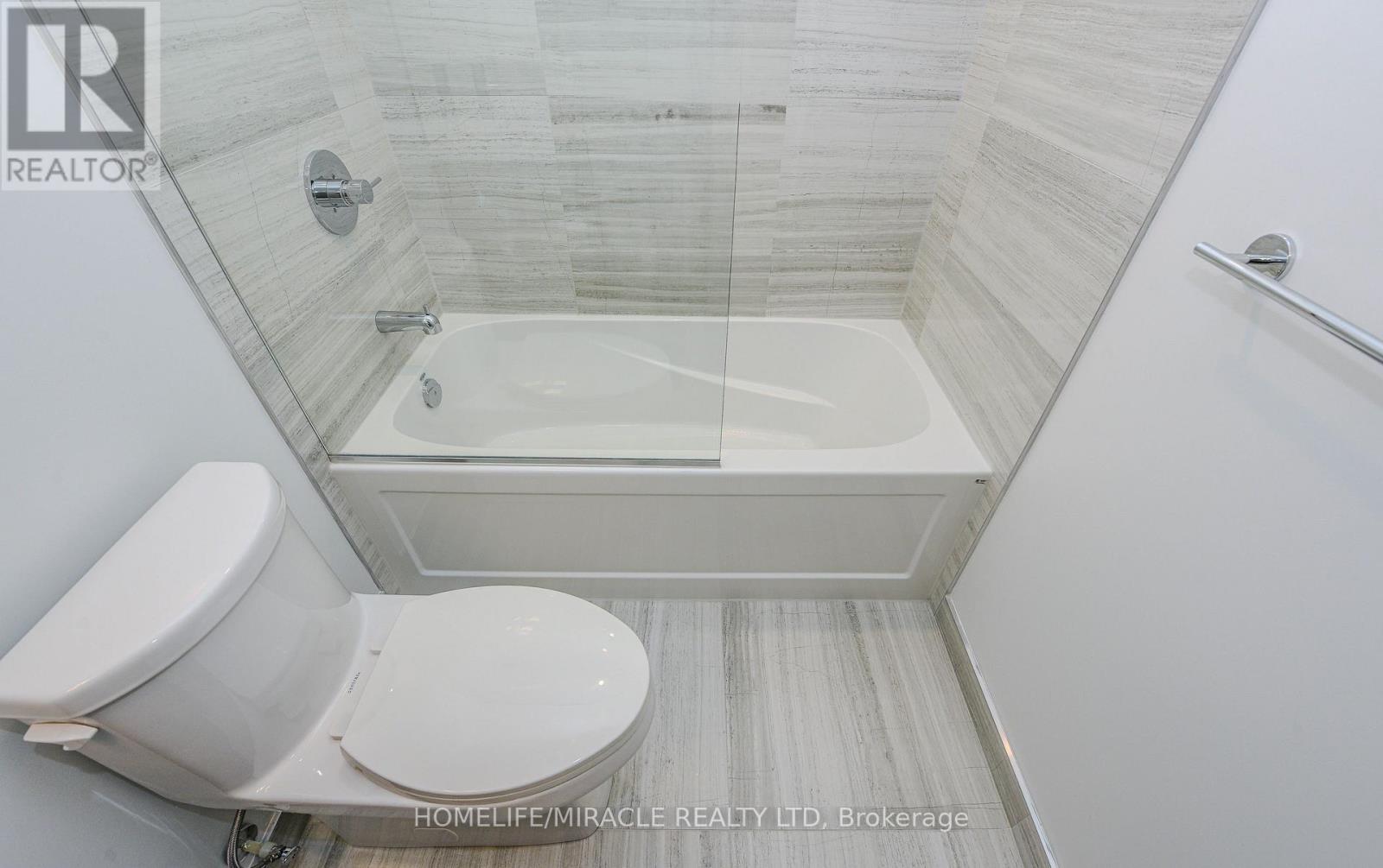 2608 - 225 Commerce Street, Vaughan, ON - Indoor Photo Showing Bathroom