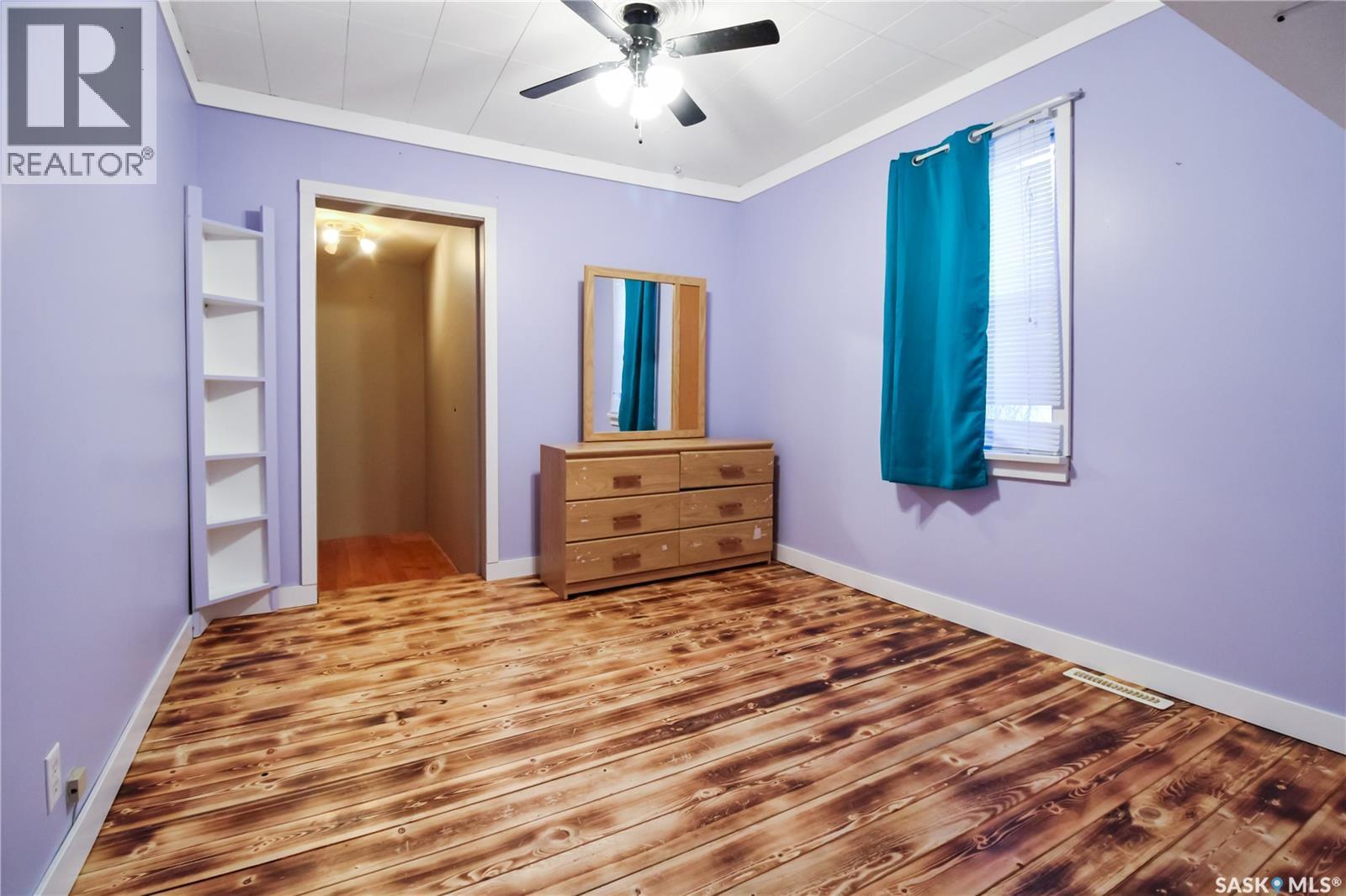 365 3Rd Avenue Ne, Swift Current, SK - Indoor