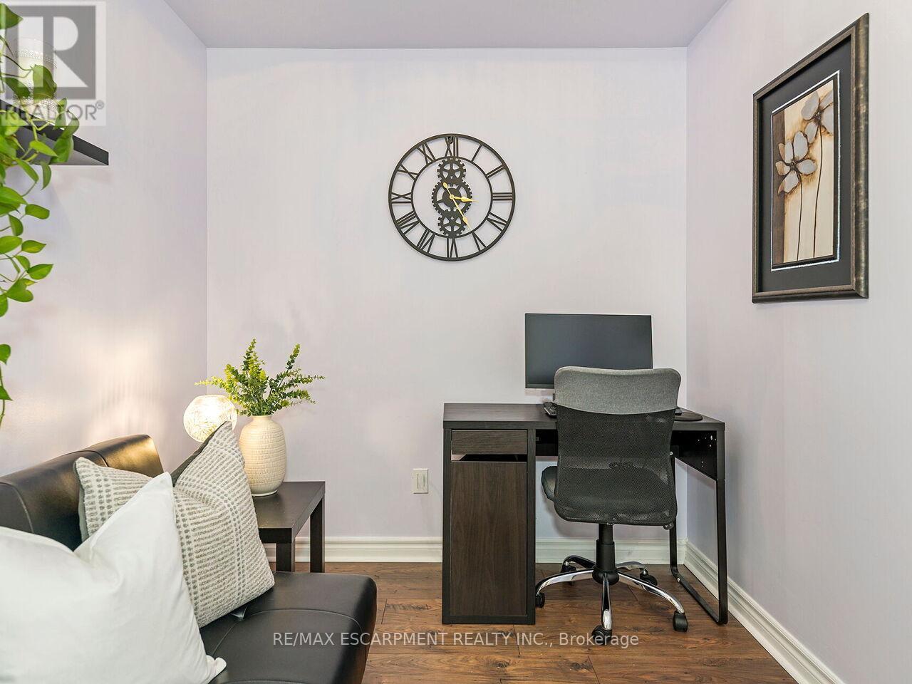 401 - 3865 Lake Shore Boulevard W, Toronto, ON - Indoor Photo Showing Office