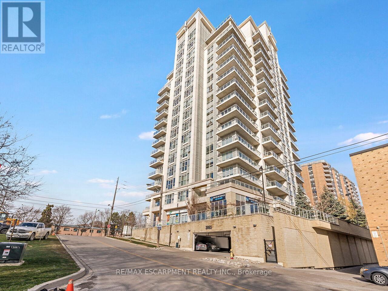 401 - 3865 Lake Shore Boulevard W, Toronto, ON - Outdoor With Balcony With Facade