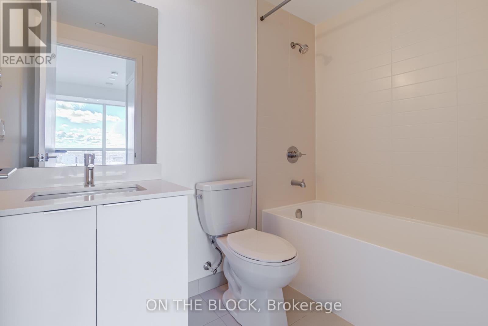 507 - 3071 Trafalgar Road, Oakville, ON - Indoor Photo Showing Bathroom