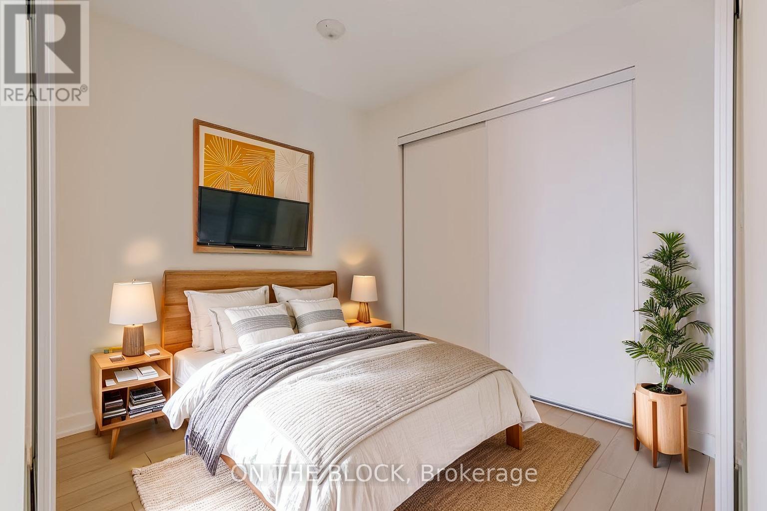 507 - 3071 Trafalgar Road, Oakville, ON - Indoor Photo Showing Bedroom