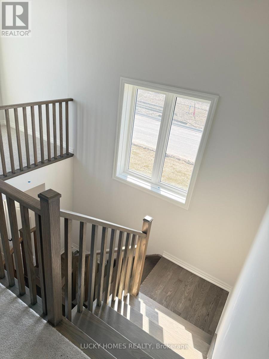 15 Fisher Road, Kawartha Lakes, ON - Indoor Photo Showing Other Room