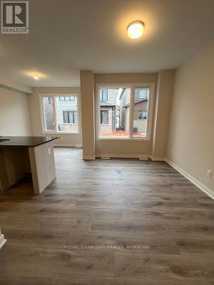 386 Les Emmerson Drive, Ottawa, ON - Indoor Photo Showing Other Room