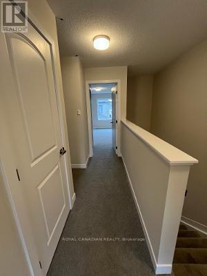 386 Les Emmerson Drive, Ottawa, ON - Indoor Photo Showing Other Room