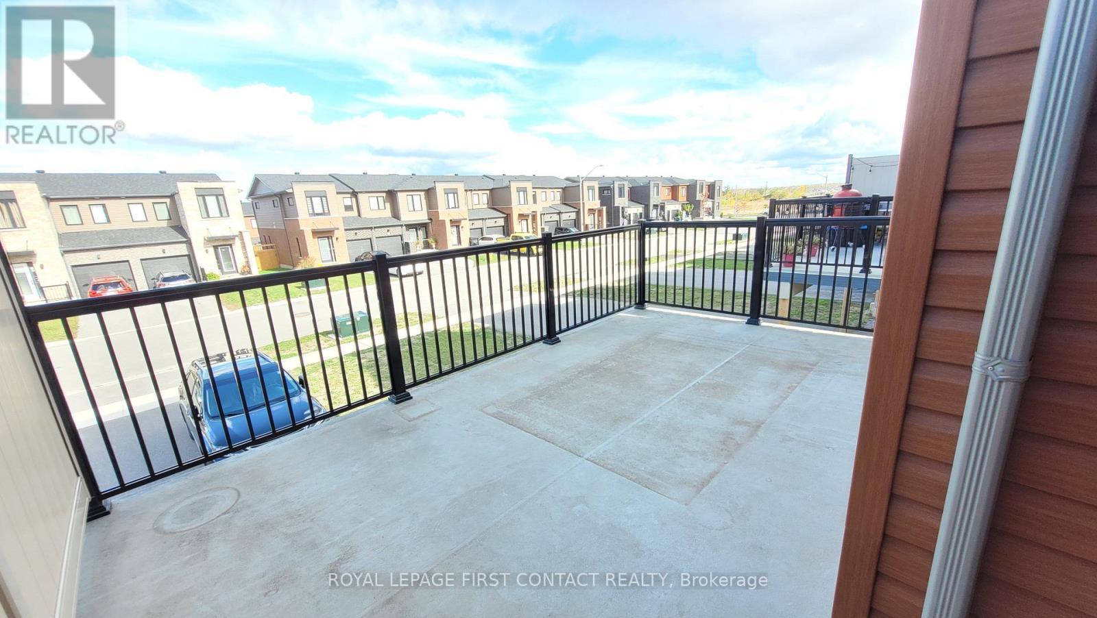 31 Fairlane Avenue, Barrie, ON - Outdoor