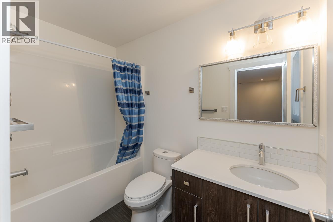 1396 Douglas Street, Prince George, BC - Indoor Photo Showing Bathroom