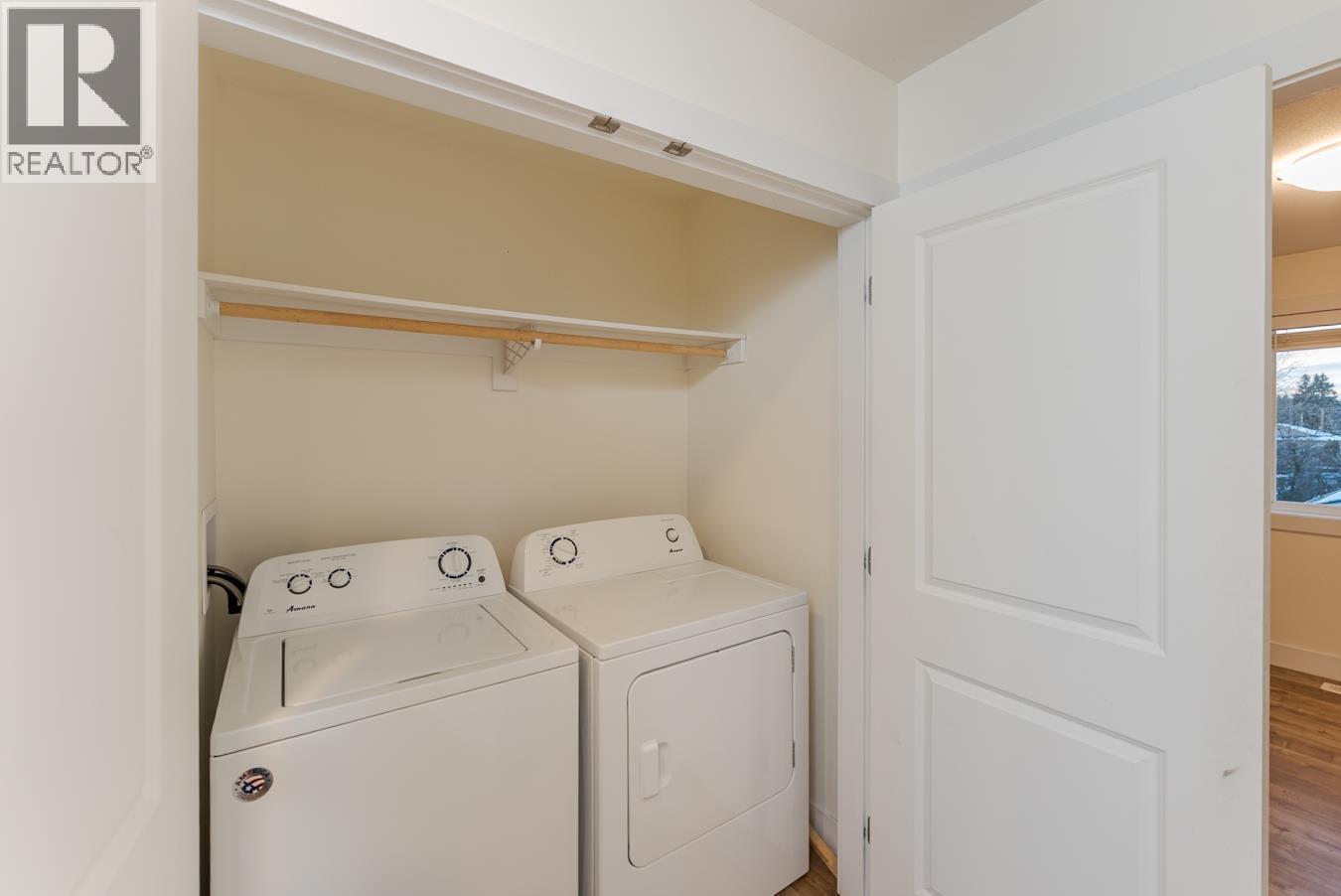 1396 Douglas Street, Prince George, BC - Indoor Photo Showing Laundry Room
