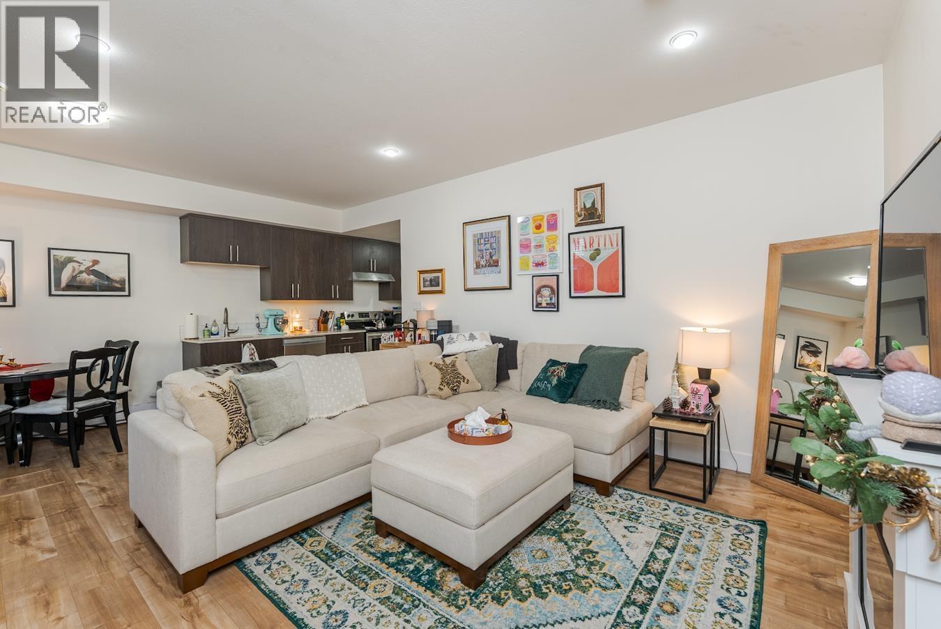 1396 Douglas Street, Prince George, BC - Indoor Photo Showing Living Room