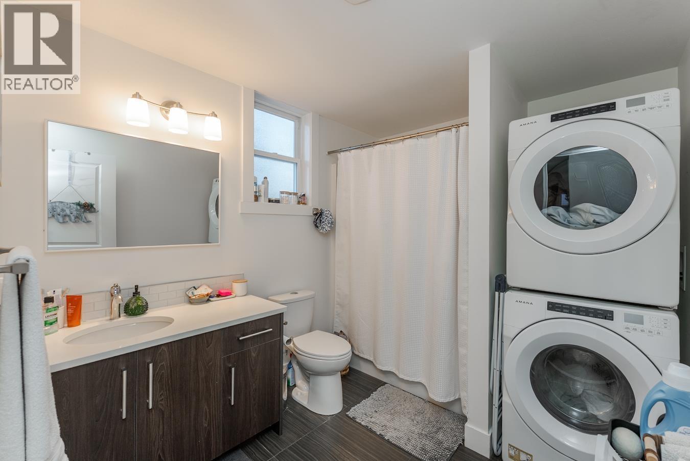 1396 Douglas Street, Prince George, BC - Indoor Photo Showing Laundry Room