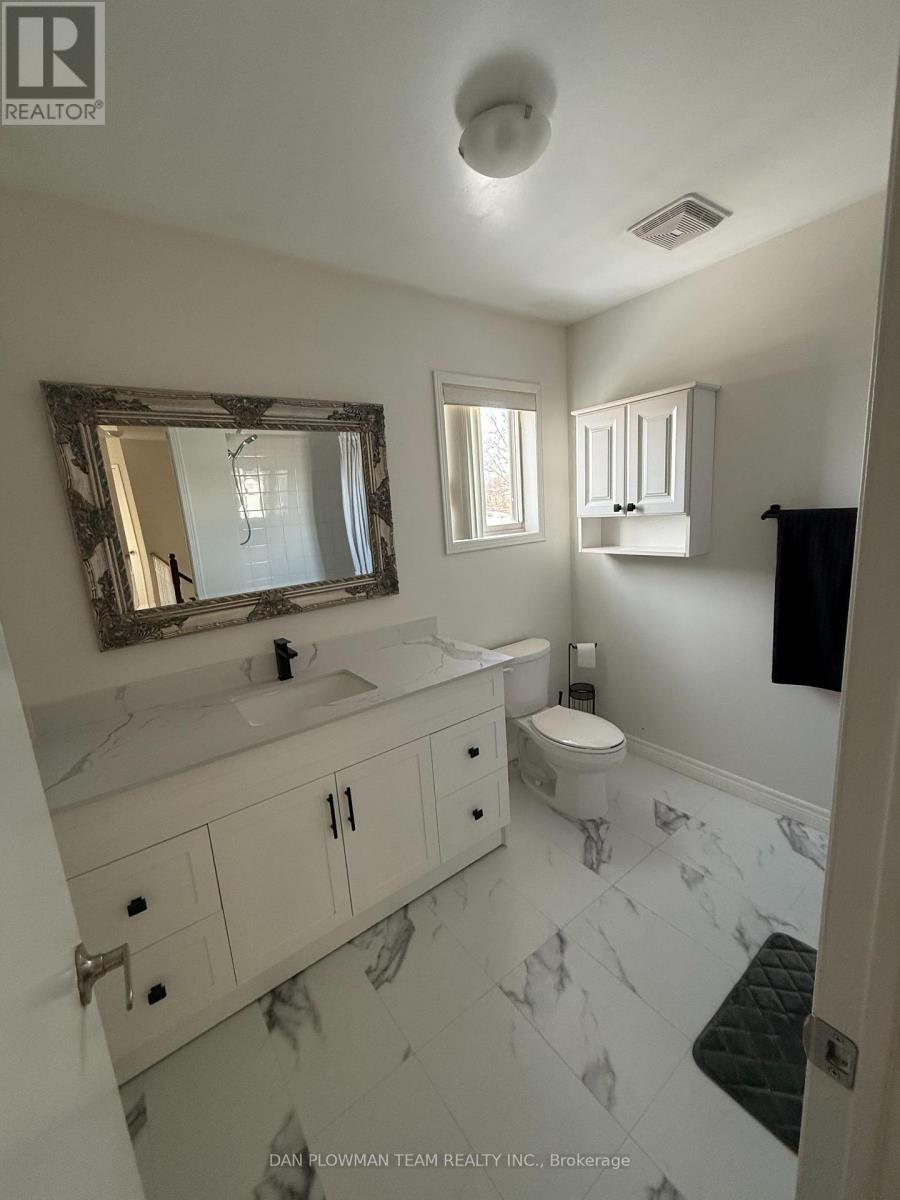 1596 Fieldgate Drive, Oshawa, ON - Indoor Photo Showing Bathroom