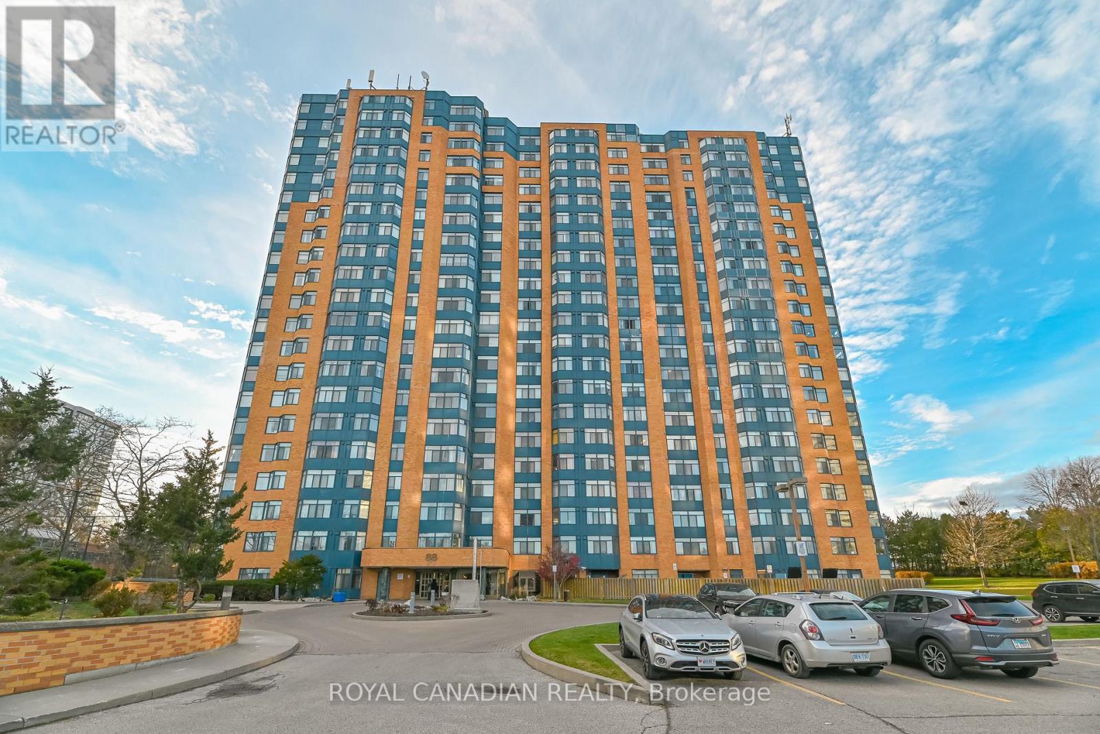 703 - 88 Alton Towers Circle, Toronto, ON - Outdoor With Facade
