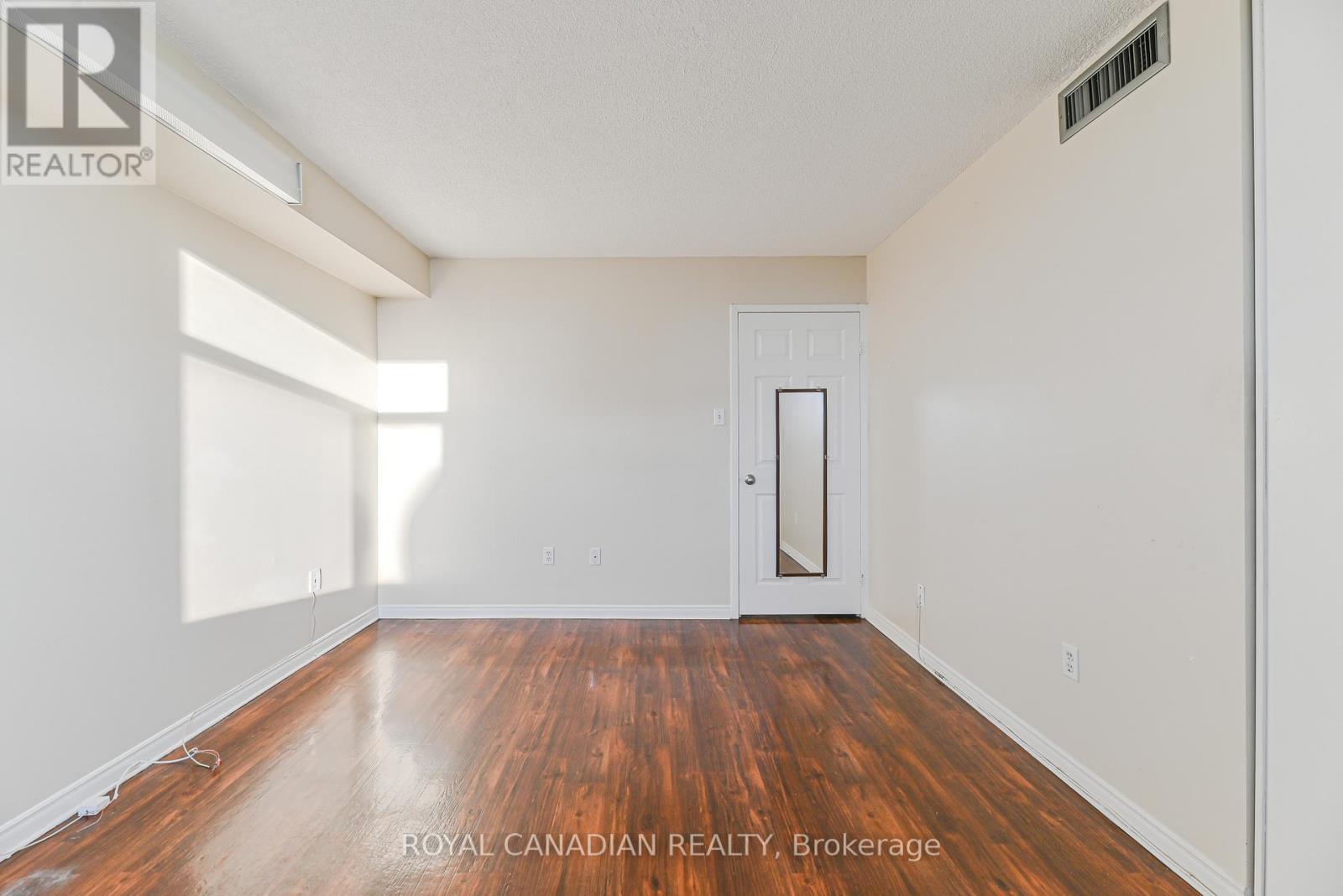 703 - 88 Alton Towers Circle, Toronto, ON - Indoor Photo Showing Other Room
