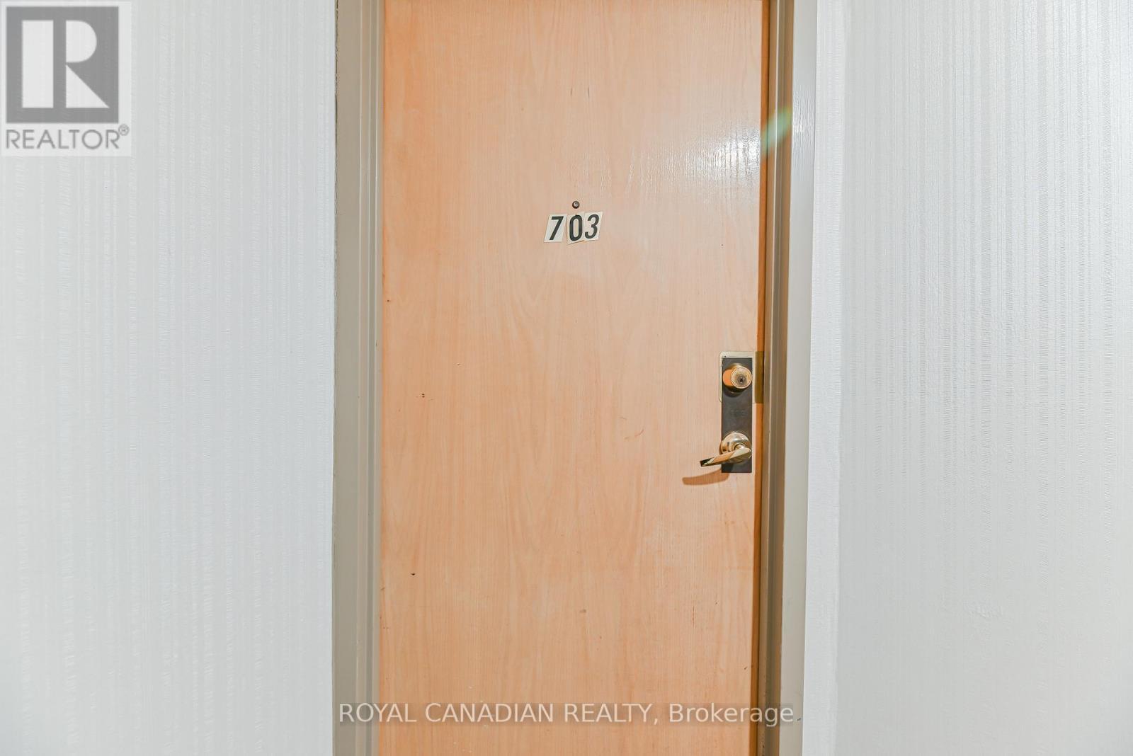 703 - 88 Alton Towers Circle, Toronto, ON -