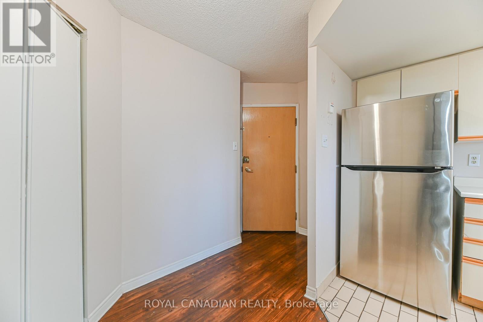 703 - 88 Alton Towers Circle, Toronto, ON - Indoor