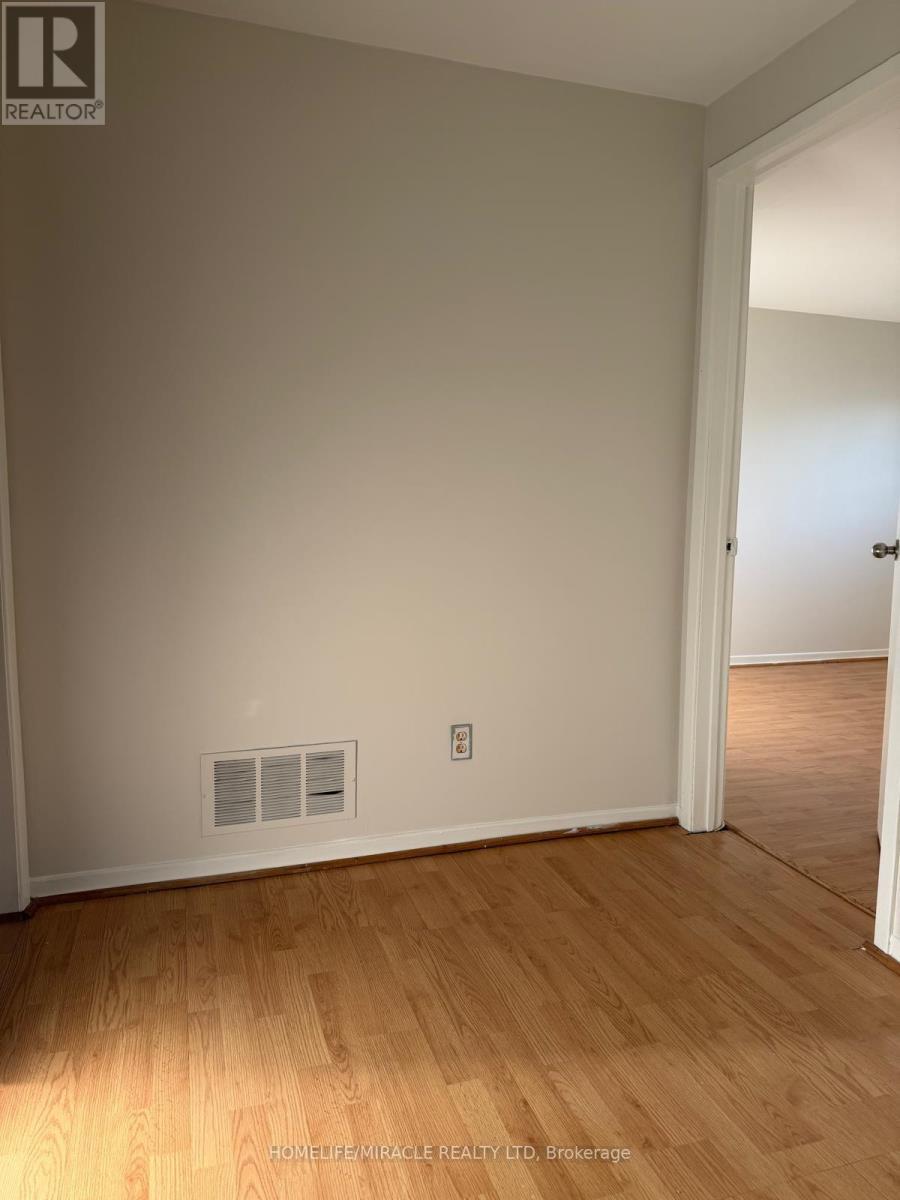 96 Carleton Place, Brampton, ON - Indoor Photo Showing Other Room