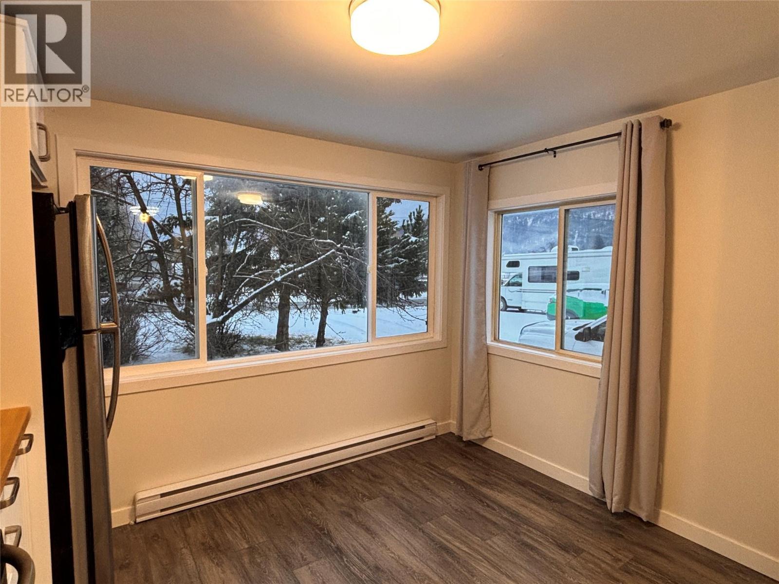 207 Foster Avenue, Clinton, BC