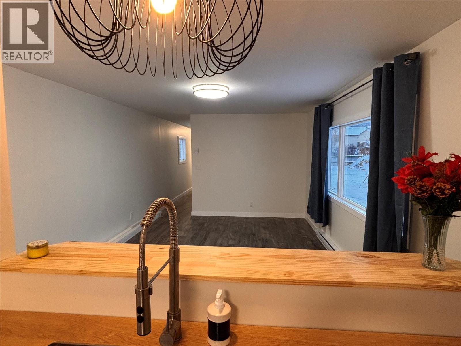 207 Foster Avenue, Clinton, BC