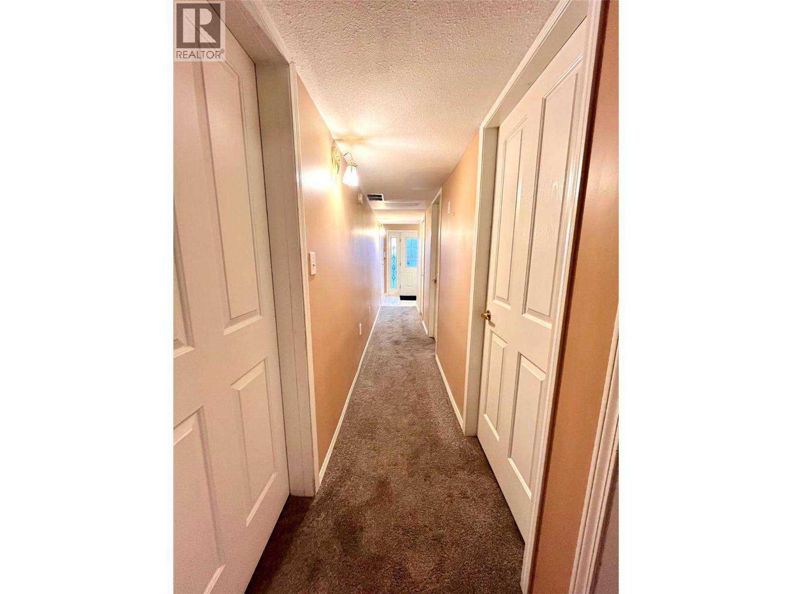 2210 Columbia Avenue Unit# 13, Castlegar, BC - Indoor Photo Showing Other Room