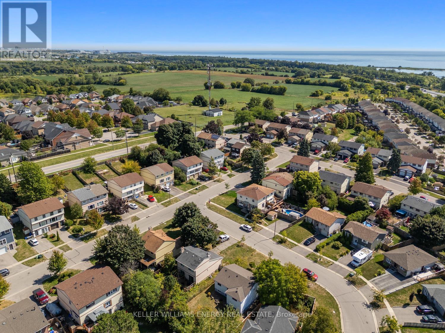 Lower - 929 Southdown Drive, Oshawa (Donevan), ON - Outdoor With View