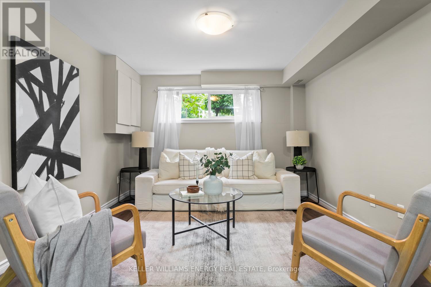 Lower - 929 Southdown Drive, Oshawa (Donevan), ON - Indoor Photo Showing Living Room