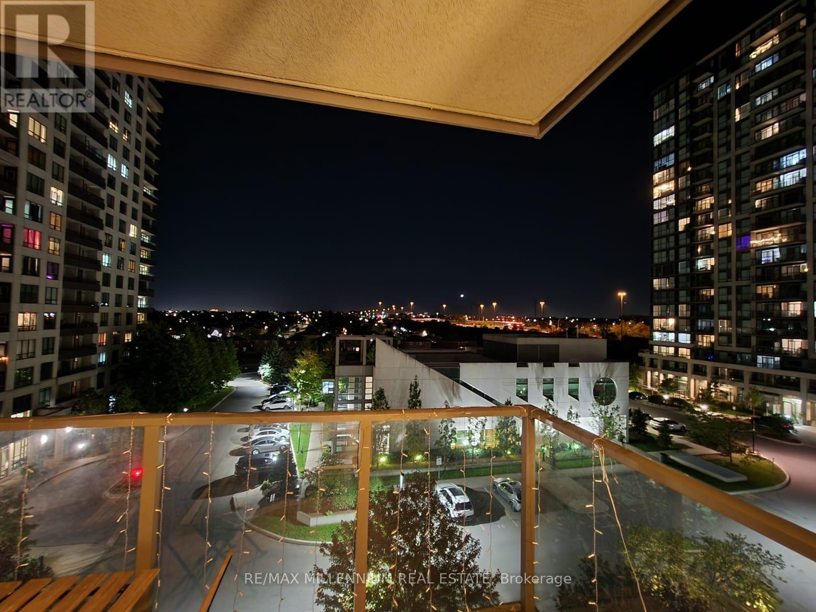 607 - 339 Rathburn Road W, Mississauga, ON - Outdoor