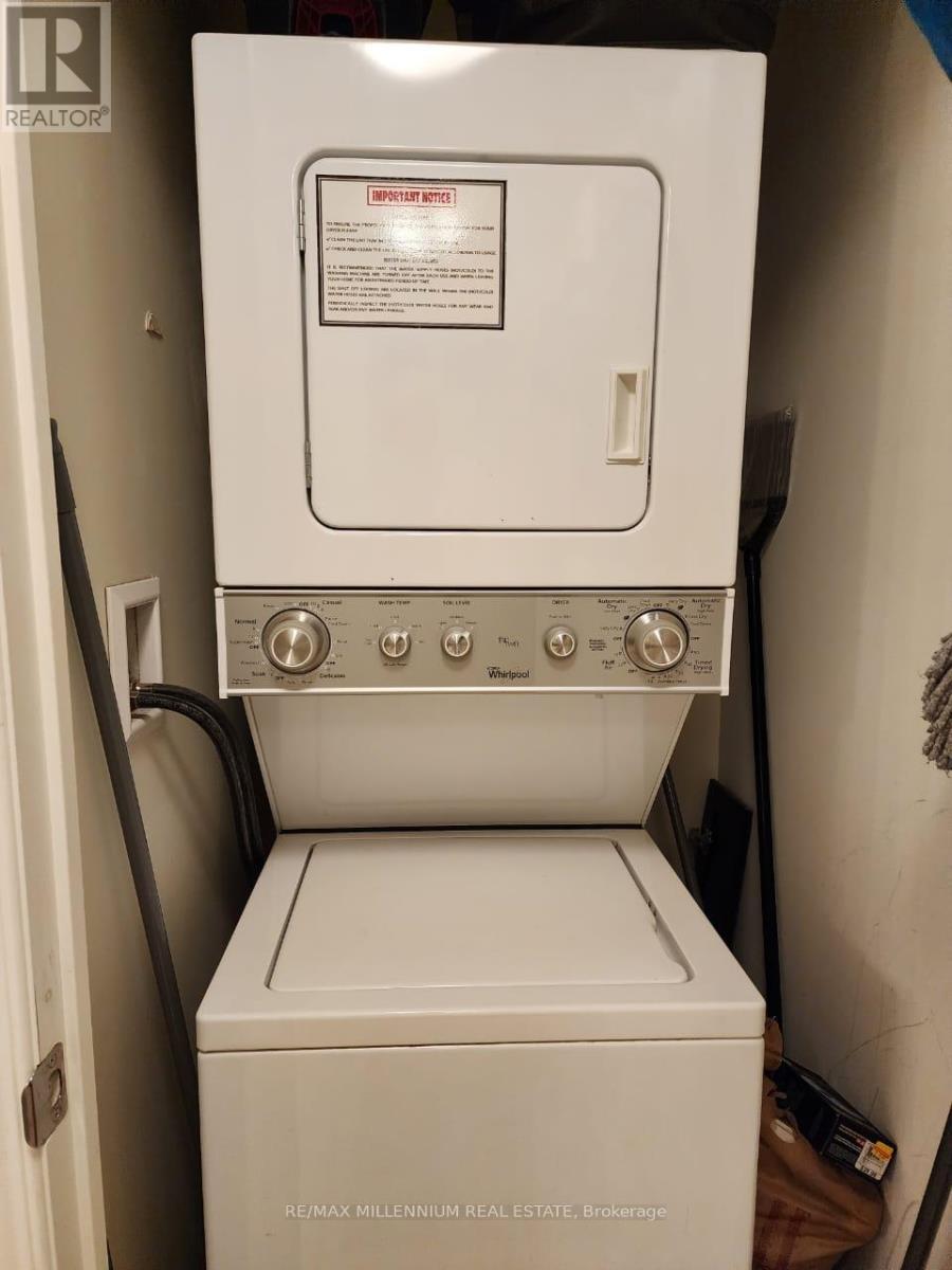 607 - 339 Rathburn Road W, Mississauga, ON - Indoor Photo Showing Laundry Room