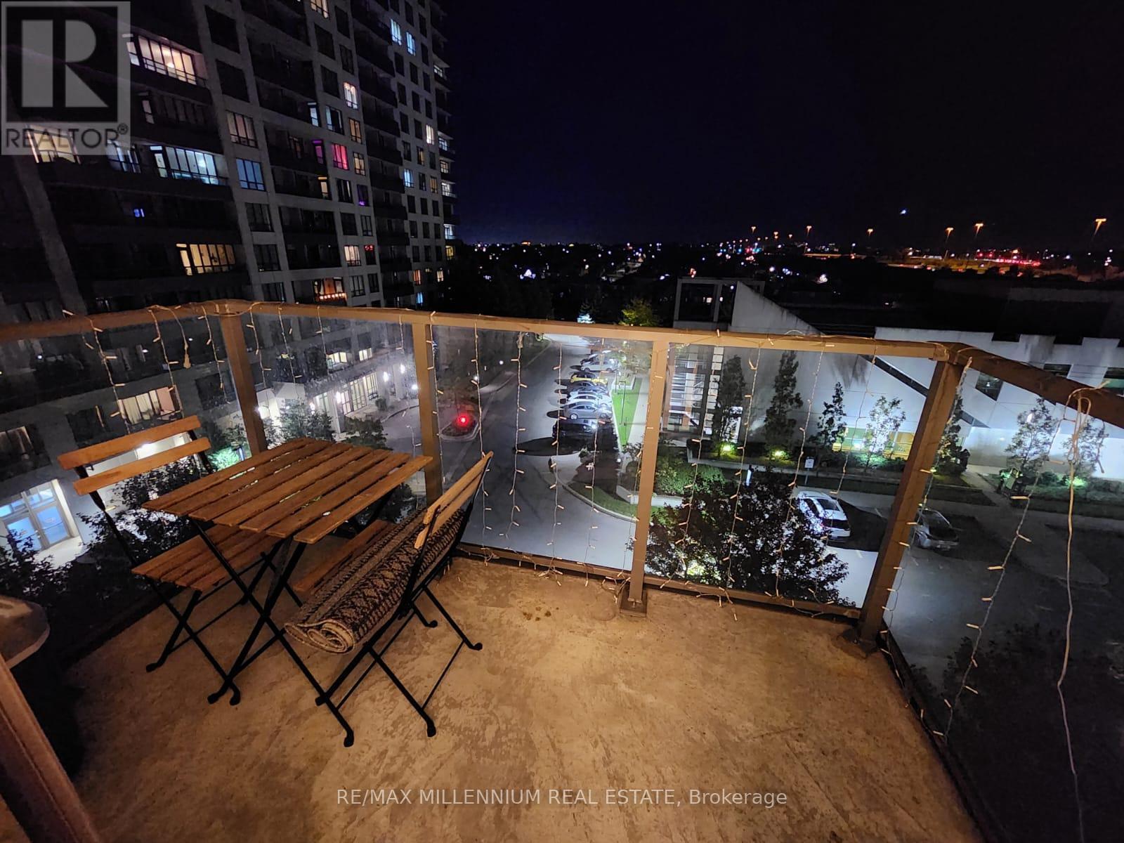 607 - 339 Rathburn Road W, Mississauga, ON - Outdoor