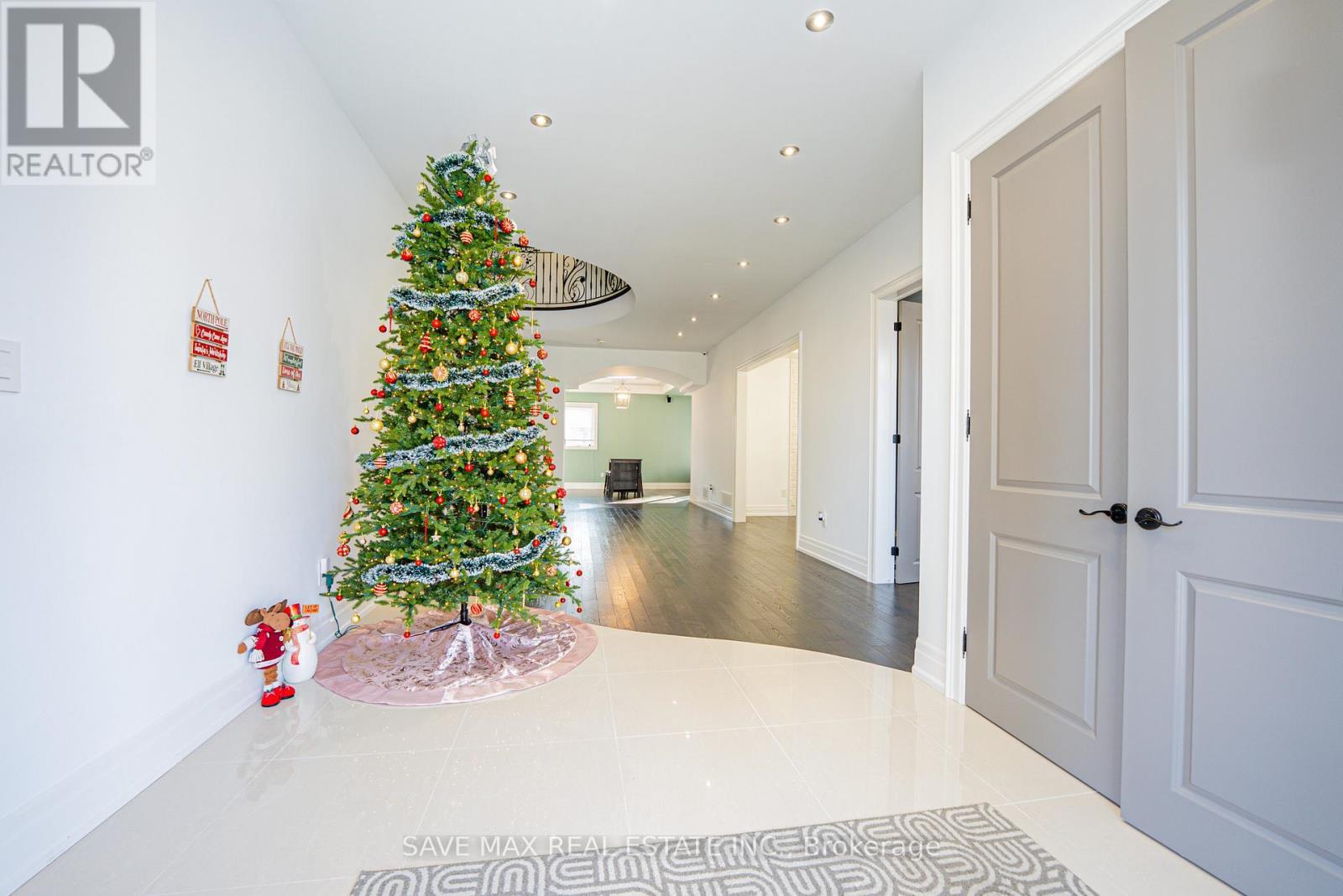 23 Hillcrest Avenue, Brampton, ON - Indoor Photo Showing Other Room