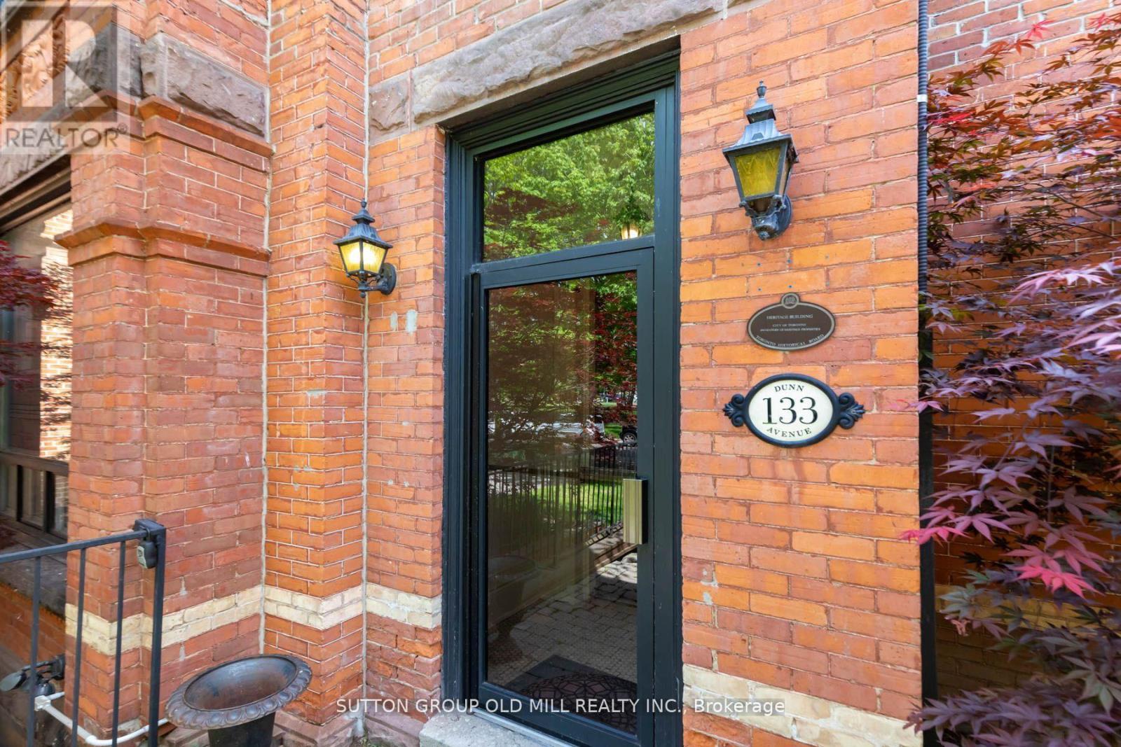 201 - 133 Dunn Avenue, Toronto, ON - Outdoor With Exterior