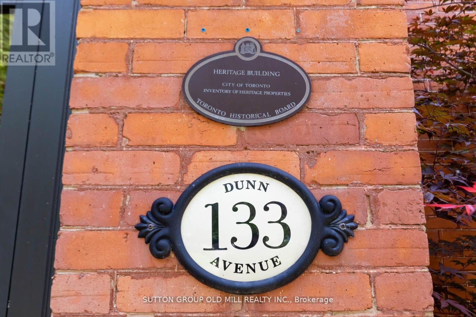 201 - 133 Dunn Avenue, Toronto, ON -