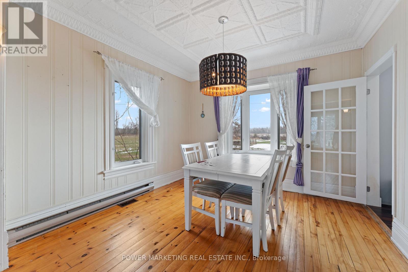 13840 Grantley Road, South Dundas, ON - Indoor Photo Showing Dining Room