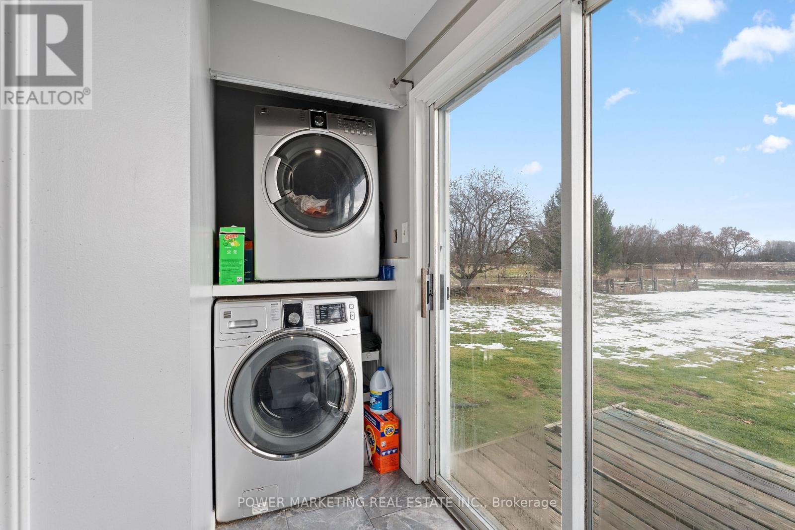 13840 Grantley Road, South Dundas, ON - Indoor Photo Showing Laundry Room