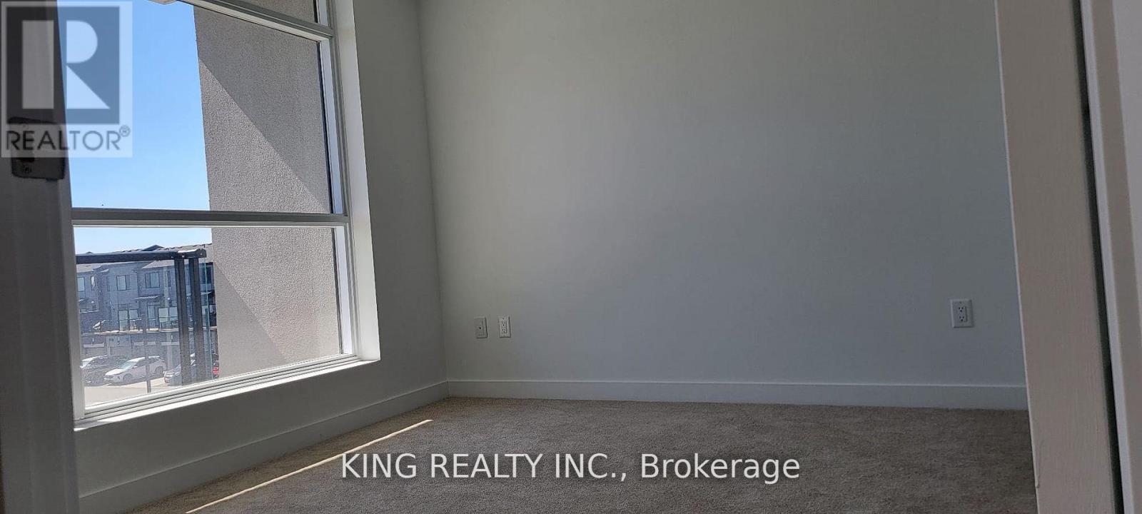 306 - 600 North Service Road, Hamilton, ON - Indoor Photo Showing Other Room