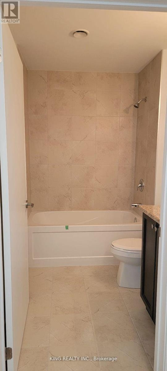 306 - 600 North Service Road, Hamilton, ON - Indoor Photo Showing Bathroom
