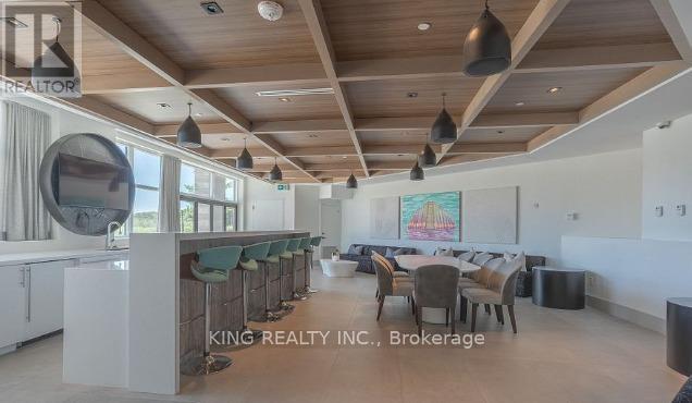 306 - 600 North Service Road, Hamilton, ON - Indoor