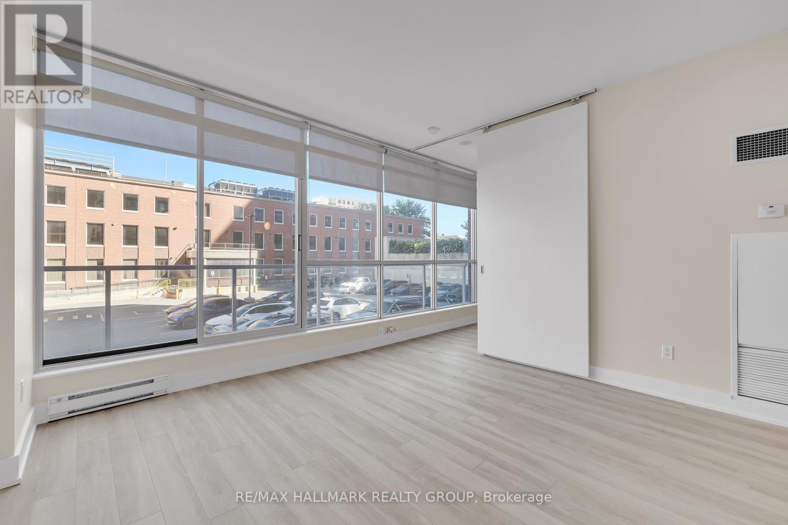 210 - 180 York Street, Ottawa, ON - Indoor Photo Showing Other Room