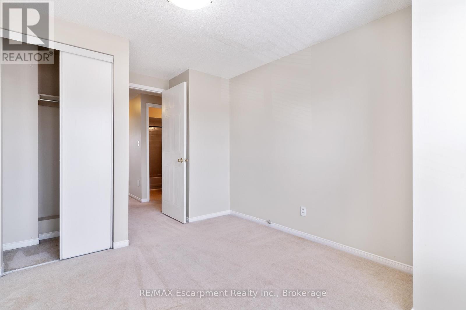 12 - 1550 Reeves Gate, Oakville (Ga Glen Abbey), ON - Indoor Photo Showing Other Room