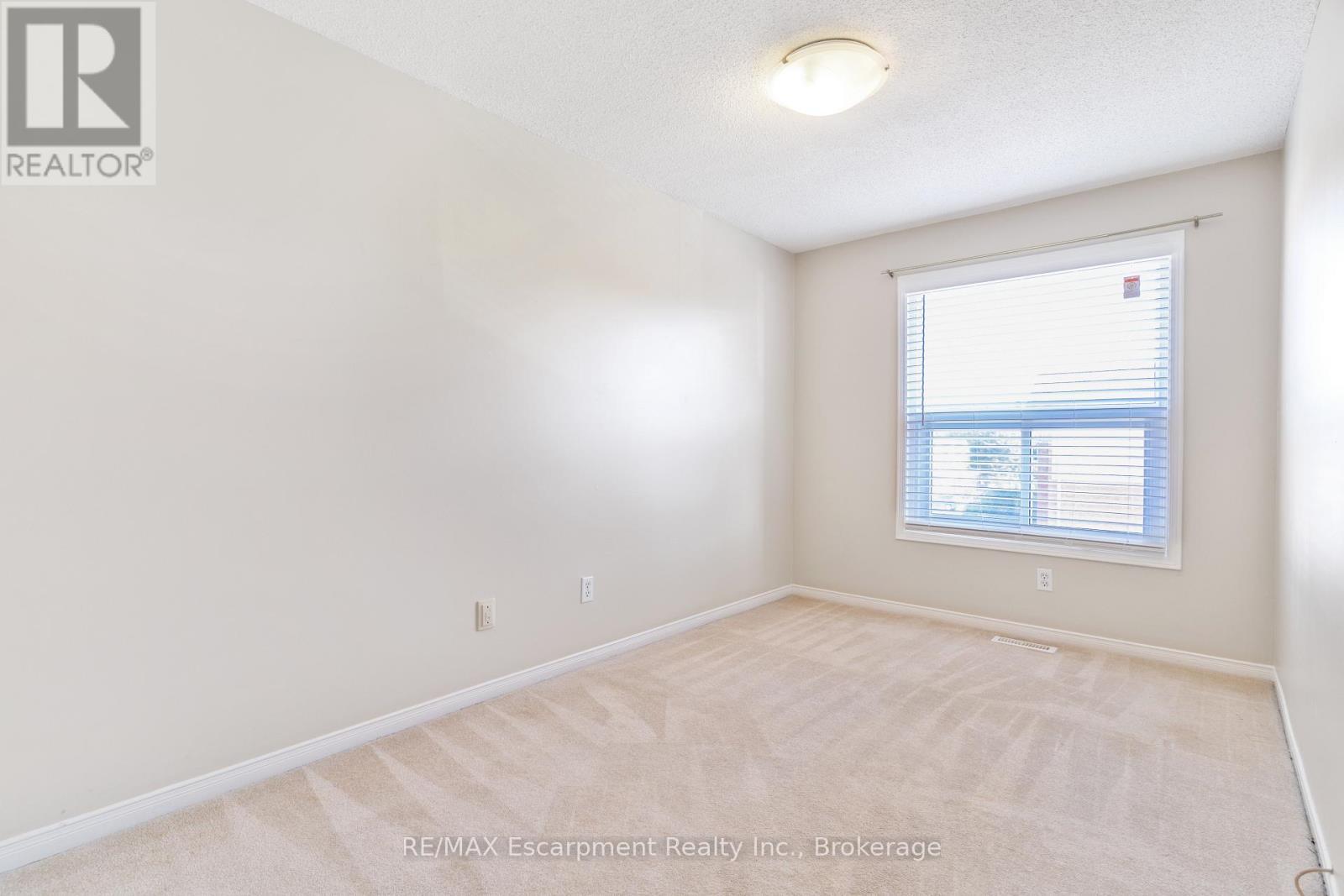 12 - 1550 Reeves Gate, Oakville (Ga Glen Abbey), ON - Indoor Photo Showing Other Room