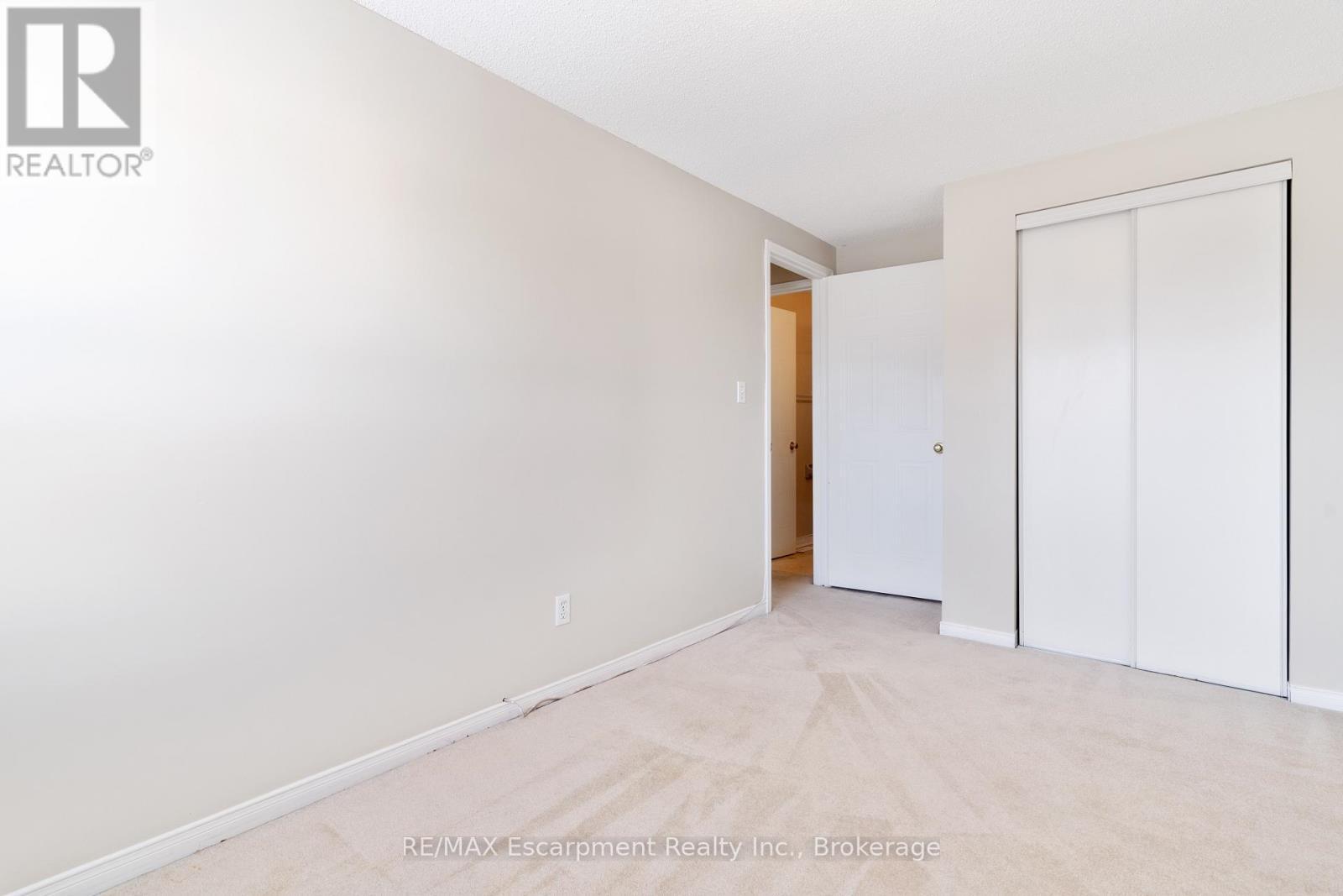 12 - 1550 Reeves Gate, Oakville (Ga Glen Abbey), ON - Indoor Photo Showing Other Room