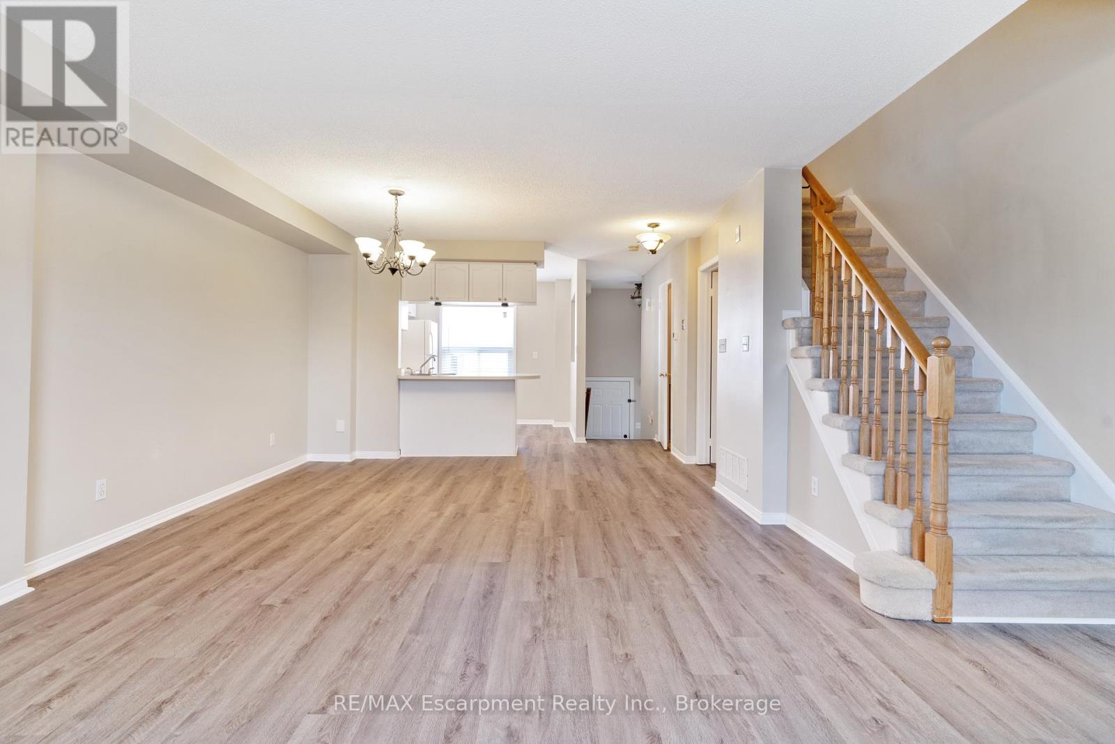 12 - 1550 Reeves Gate, Oakville (Ga Glen Abbey), ON - Indoor Photo Showing Other Room