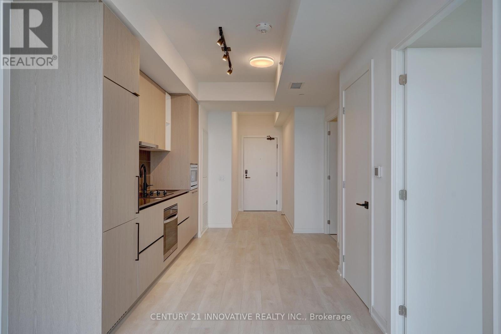 1501 - 10 Graphophone Grove, Toronto, ON - Indoor