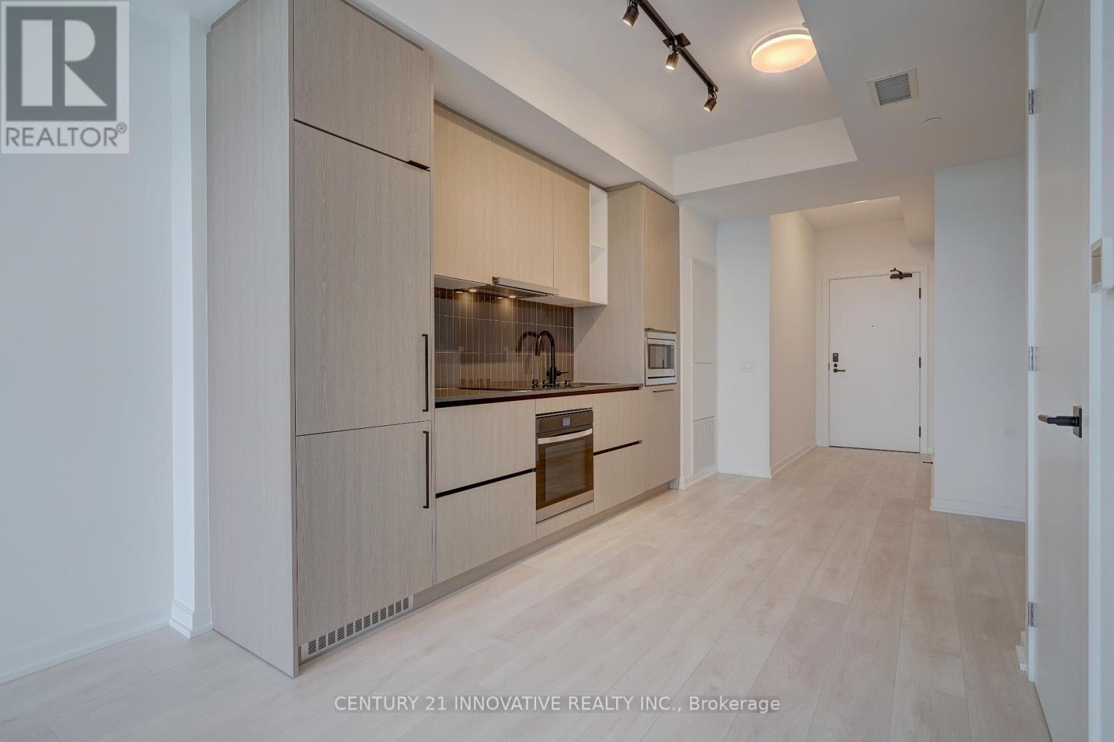 1501 - 10 Graphophone Grove, Toronto, ON - Indoor Photo Showing Kitchen