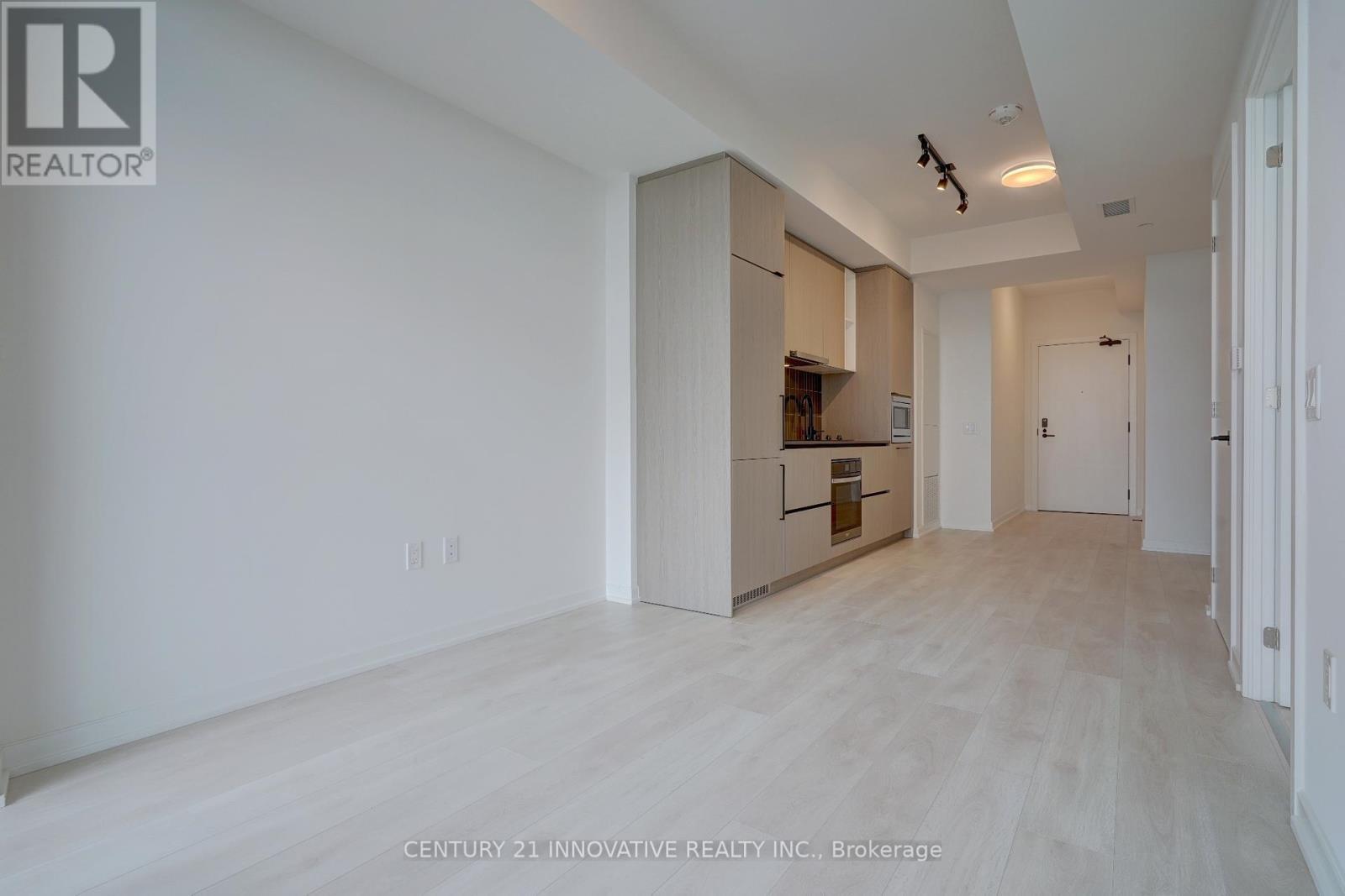 1501 - 10 Graphophone Grove, Toronto, ON - Indoor