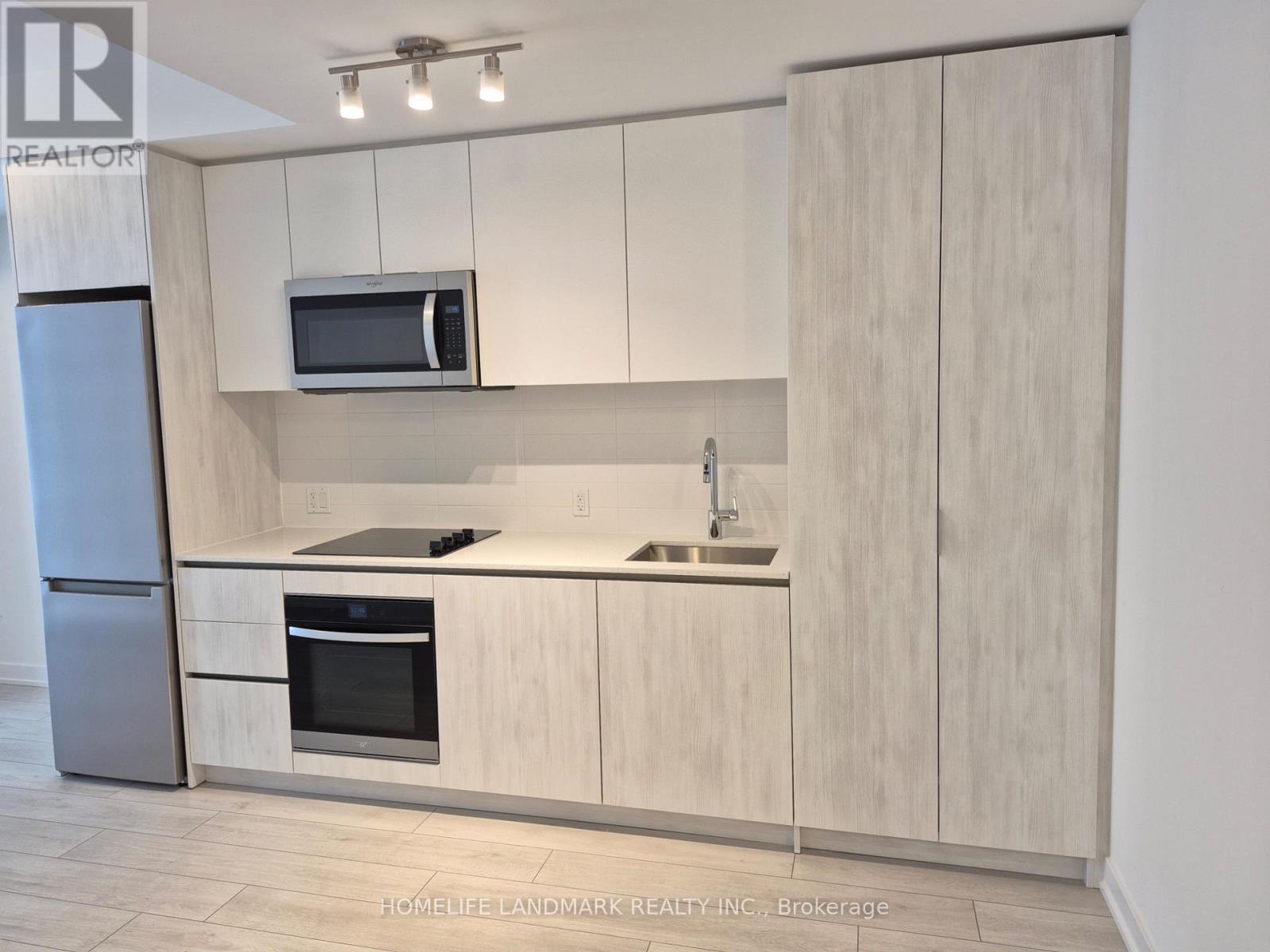 716 - 5858 Yonge Street, Toronto, ON - Indoor Photo Showing Kitchen